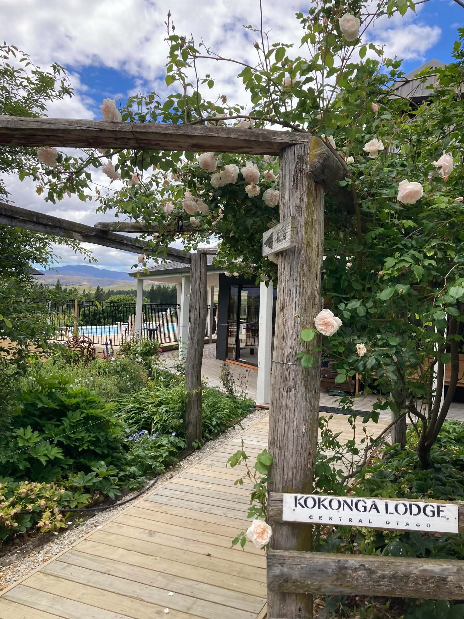 Kokonga Lodge entrance-image